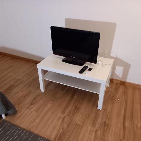 3 Hebergements - Au 1Er Etage 1 Appartement 2 Pieces Et Au 2Eme Etage Un Logement De 2 Chambres Louees Separement Avec Coin Cuisine Et Toilettes A Partager- Dans Pavillon Au Pied Du Rer B A 5 Minutes De Paris Et 30 Mn Stade De France Cachan Exteriér fotografie